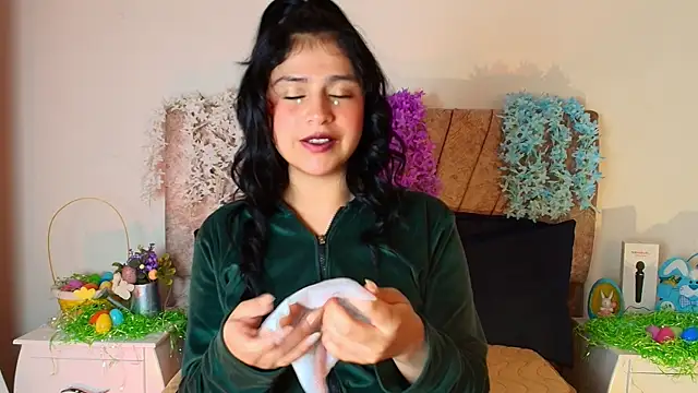 hannaa cute online show from April 6, 2:51 pm