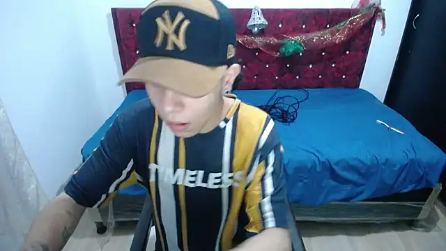 Demon Sam  online show from December 23, 3:15 am