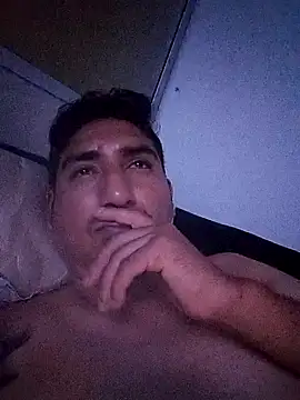 Snapshot of Yrresistible666 chatting on January 13, 3:34 am Yrresistible666 online show from January 13, 3:34 am