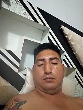 Yrresistible666 online show from February 3, 6:40 am