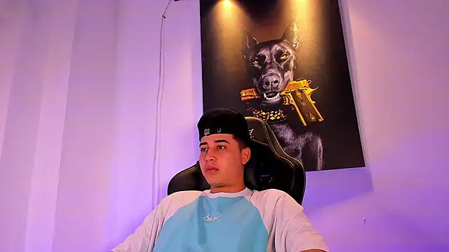 Snapshot of konaland chatting on January 9, 7:22 am konaland online show from January 9, 7:22 am