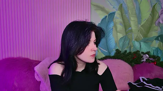 Milana Cold online show from January 13, 8:47 pm