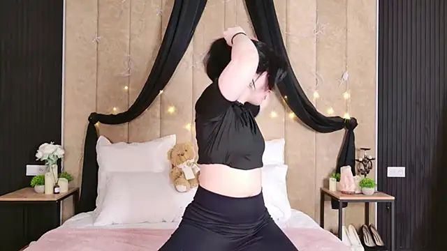Milana Cold online show from February 1, 8:51 pm