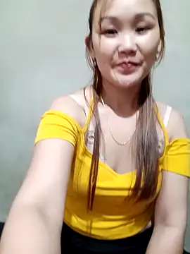 Snapshot of yula-bi chatting on May 11, 1:55 am yula-bi online show from May 11, 1:55 am