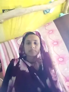 Snapshot of Cuty_priti chatting on December 21, 3:46 am Cuty priti online show from December 21, 3:46 am