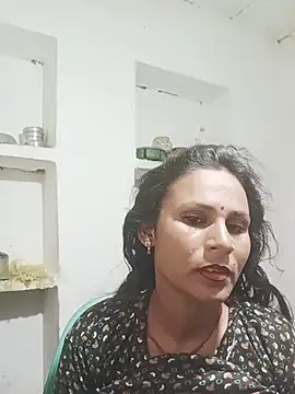 Cuty priti online show from August 9, 8:25 pm