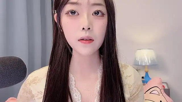 smalldaisy online show from April 9, 2:22 am