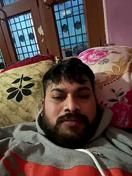 Snapshot of Sumiitt07 chatting on December 21, 10:33 am Sumiitt07 online show from December 21, 10:33 am