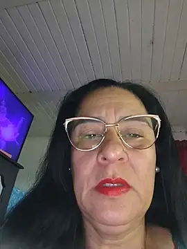 Snapshot of KiaraFoster chatting on July 2, 11:49 am KiaraFoster online show from July 2, 11:49 am
