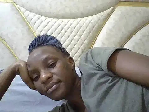 SimplyHer online show from January 10, 11:20 pm