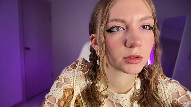 KellySunn online show from March 30, 8:15 am