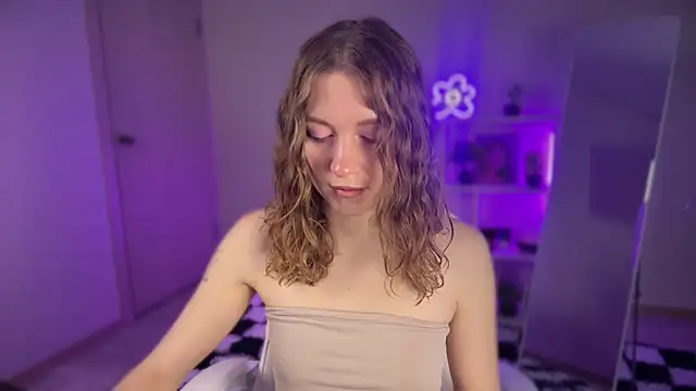 KellySunn online show from April 15, 8:10 am