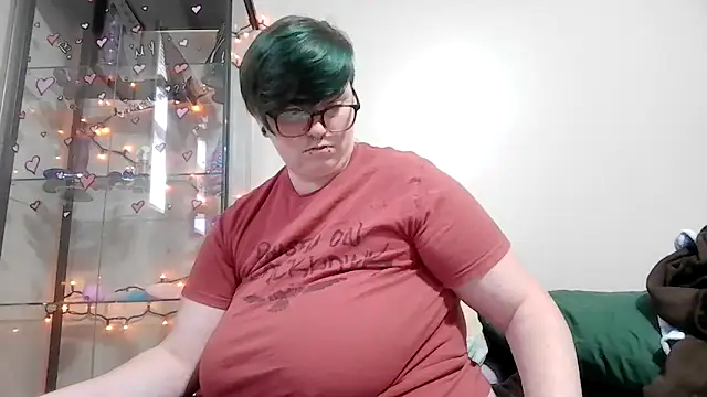 Snapshot of Pupghostt chatting on February 6, 1:14 pm Pupghostt online show from February 6, 1:14 pm