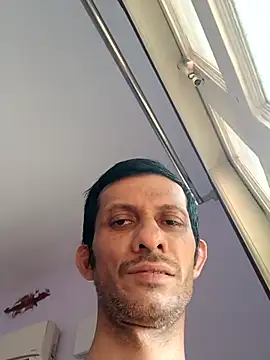 Snapshot of juicy--cock chatting on March 24, 5:23 am juicy--cock online show from March 24, 5:23 am