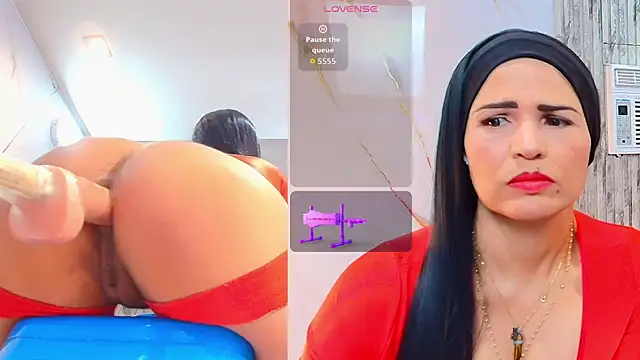 Snapshot of Isis_car0lina chatting on June 6, 9:25 am Isis car0lina online show from June 6, 9:25 am