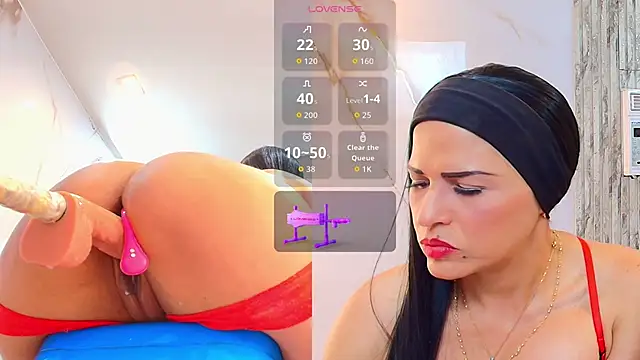 Snapshot of Isis_car0lina chatting on June 22, 10:34 am Isis car0lina online show from June 22, 10:34 am