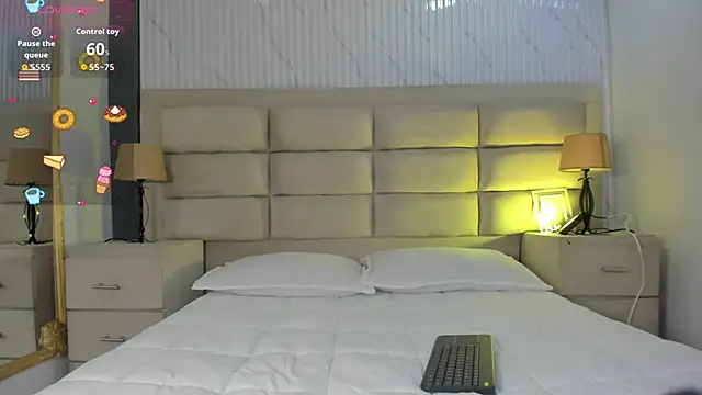 ManuelaEvans  online show from February 23, 9:34 pm