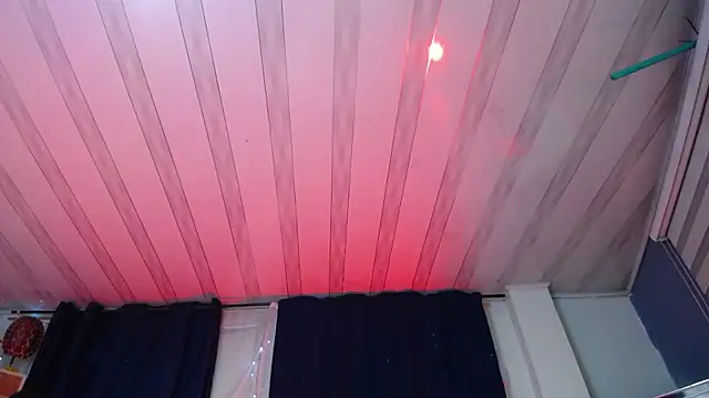 Emilyy05  online show from January 11, 3:22 am