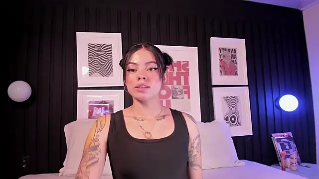 leslie thompson online show from January 13, 7:52 pm