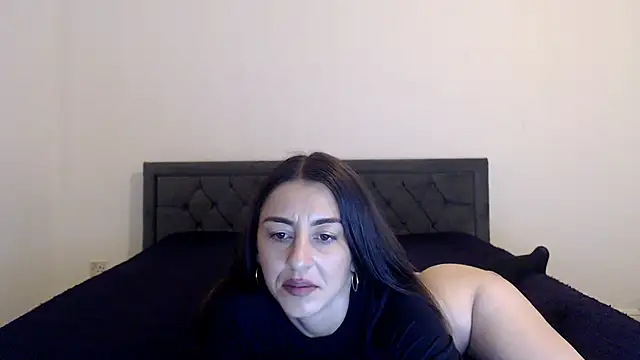 Snapshot of Stella_John chatting on October 2, 5:47 am Stella John online show from October 2, 5:47 am