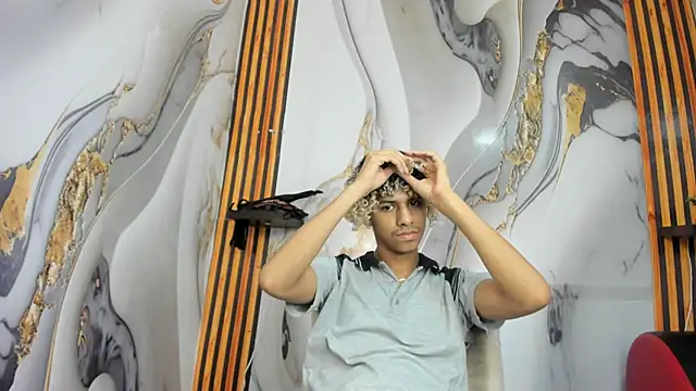 Victor LatinBoy online show from January 17, 12:32 pm