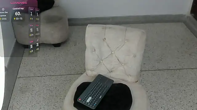 Victor LatinBoy online show from March 7, 3:20 pm