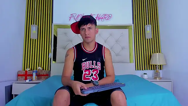 Sweet kevin1 online show from January 10, 6:15 am