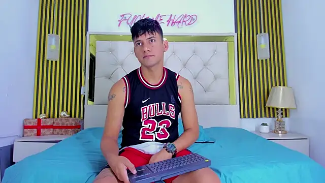 Sweet kevin1 online show from January 15, 6:18 am