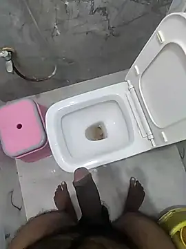 Snapshot of hydhunk26 chatting on January 19, 2:21 pm hydhunk26 online show from January 19, 2:21 pm