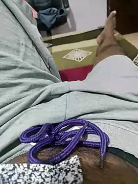 Snapshot of hydhunk26 chatting on February 4, 5:52 pm hydhunk26 online show from February 4, 5:52 pm