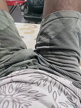 hydhunk26 online show from April 5, 5:04 am