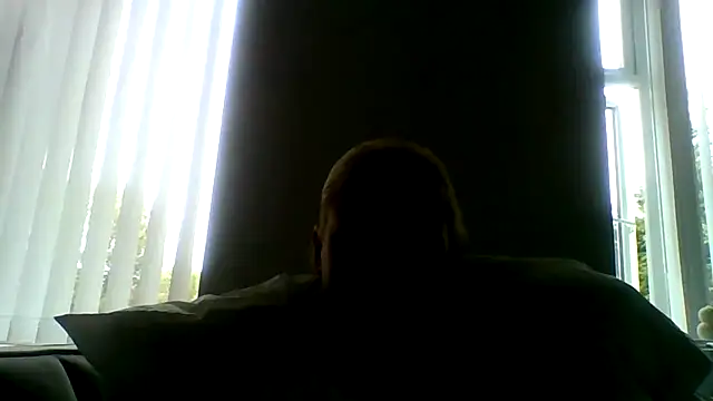 jennyblondeuk online show from April 1, 2:14 pm