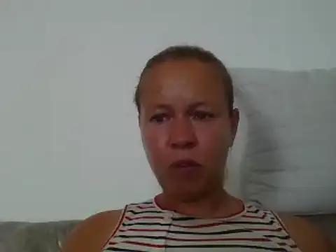 jennyblondeuk online show from July 9, 2:10 pm