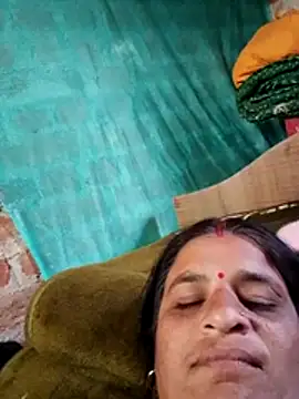 CUTE Ishpa online show from January 15, 11:15 am