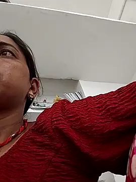 Snapshot of Mahima_rani34 chatting on July 18, 8:40 am Mahima rani34 online show from July 18, 8:40 am