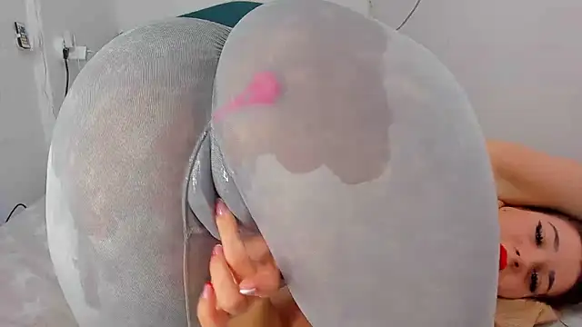 RedAssHottie online show from February 16, 7:04 am