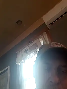 Snapshot of FragrantToe529 chatting on February 17, 4:02 pm FragrantToe529 online show from February 17, 4:02 pm