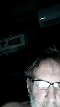 Snapshot of FragrantToe529 chatting on February 26, 7:29 am FragrantToe529 online show from February 26, 7:29 am