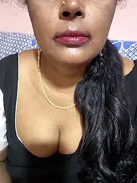 Snapshot of siri_tamiltelugu chatting on March 6, 4:25 pm siri tamiltelugu online show from March 6, 4:25 pm