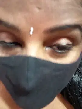 Snapshot of siri_tamiltelugu chatting on March 20, 5:29 pm siri tamiltelugu online show from March 20, 5:29 pm