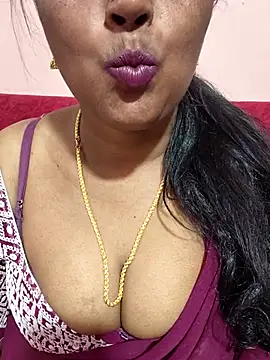 Snapshot of siri_tamiltelugu chatting on March 28, 12:10 am siri tamiltelugu online show from March 28, 12:10 am