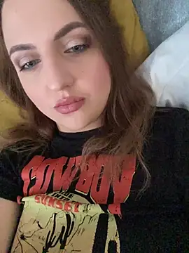 AliceAlicee online show from January 11, 10:20 am