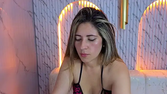 Phoebe Tx online show from January 16, 3:10 am