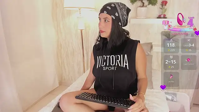 Laylaa- online show from January 8, 12:46 am