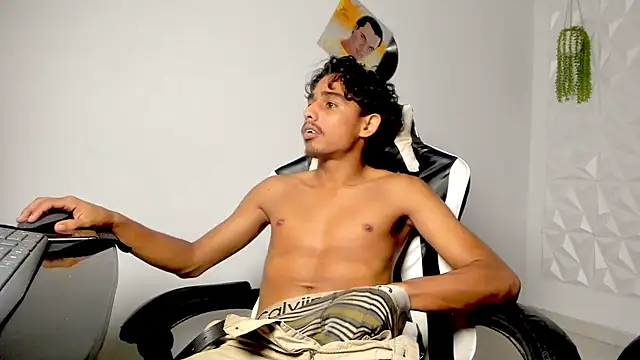 danny hot23  online show from April 21, 3:24 am