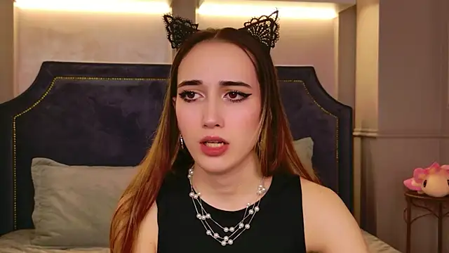 Gretta Lane online show from March 18, 5:32 am