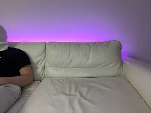 EchoHearts1 online show from March 11, 11:44 pm