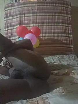 Snapshot of yourburget chatting on February 3, 5:38 am yourburget online show from February 3, 5:38 am