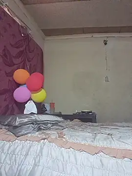 Snapshot of yourburget chatting on February 14, 12:57 pm yourburget online show from February 14, 12:57 pm