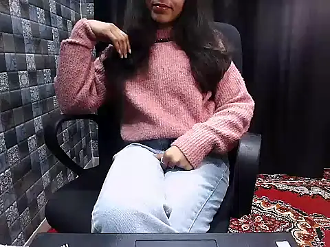 Snapshot of Oily_boobs chatting on December 22, 1:19 pm Oily boobs online show from December 22, 1:19 pm